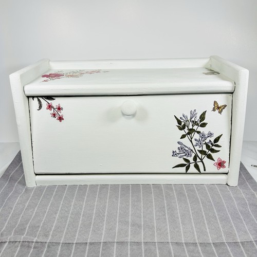Vintage white painted wooden - vintage,